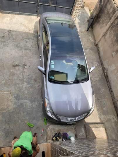A picture of Hyundai Azera 2013