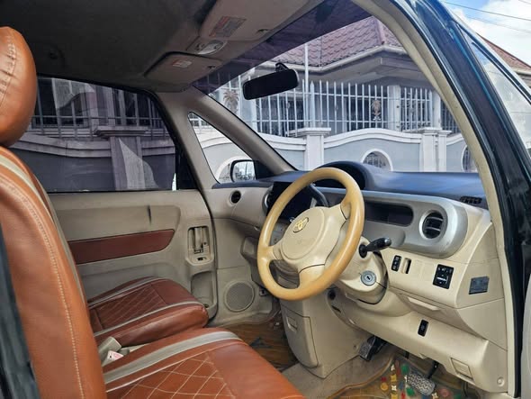 A picture of TOYOTA PORTE O682479781