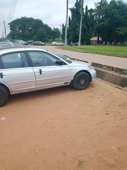 A picture of Automatic Honda civic for sale