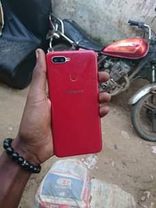 A picture of Oppo A5s 32gb ram3