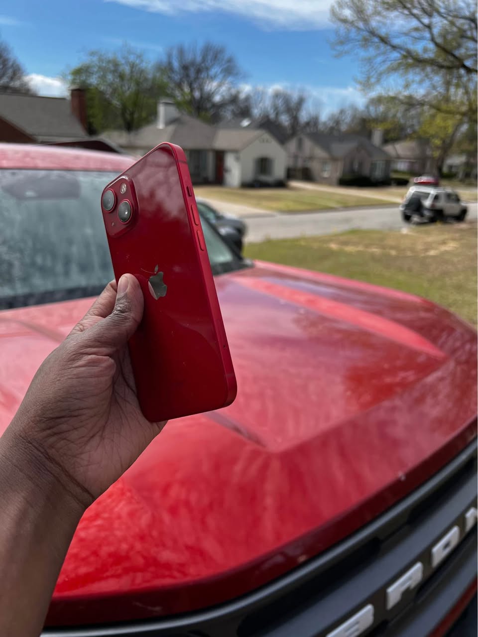 A picture of Red iPhone 13 128GB