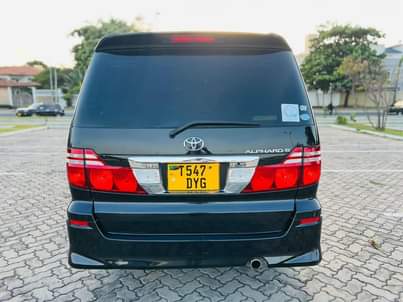 A picture of TOYOTA ALPHAD