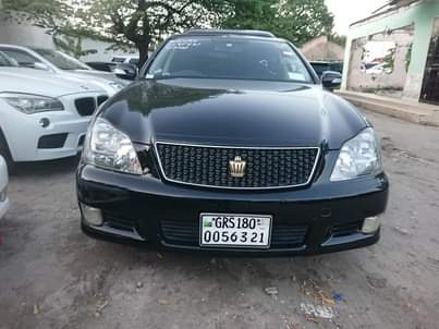 A picture of CROWN INAUZWA BEI ML 23 MWAKA 2007 SUNROOF WINKER 0712445511