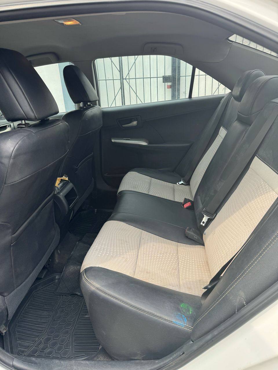 A picture of Reg Toyota camry se 2013