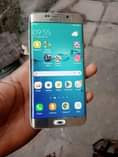 A picture of Nauza Samsung s6 edge plus Ina creek isiosumbua nataka 120