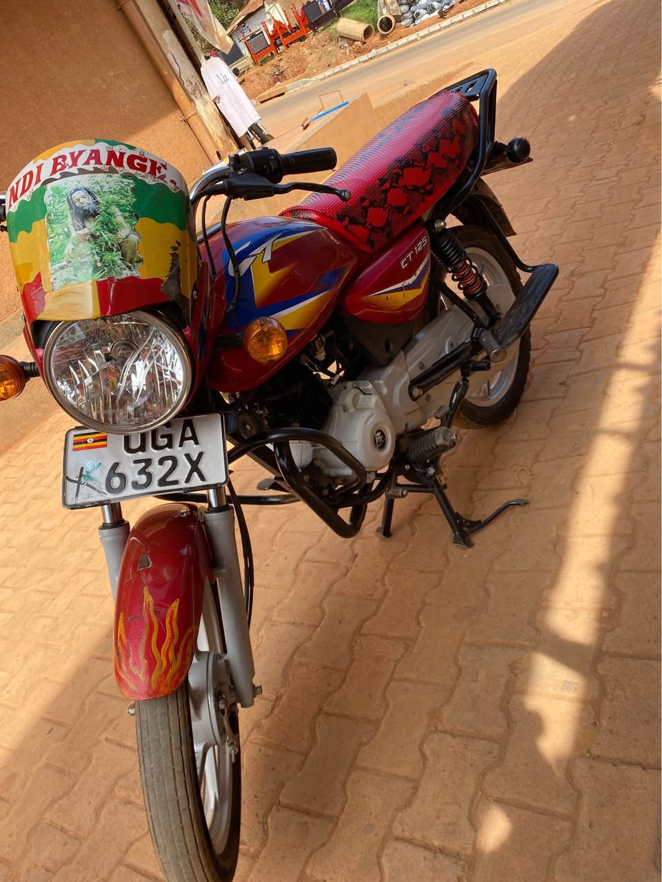 A picture of Bajaj CT 125cc