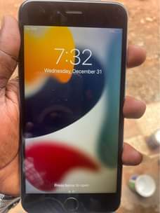 A picture of iPhone 6s Plus at 320k inbox for business at 0709607368