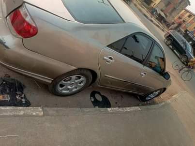 A picture of Toyota Camry 2004 Model