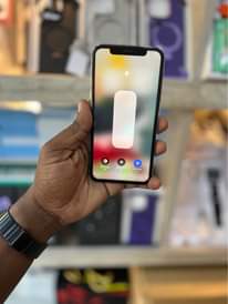 A picture of Iphone X GB 64
