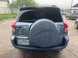 A picture of This is ultra clean pre owned Toyota Rav4 07 08