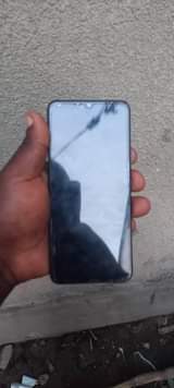 A picture of Vivo y01 imenyooka saan gb32 ram2 net4g