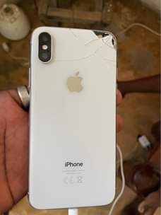 A picture of Iphone x