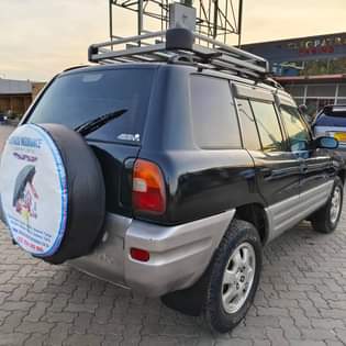 A picture of Toyota RAV4 inauzwa