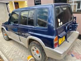 A picture of Suzuki Escudo True mpya Inauzwa Bei 3.5M Call 0714 562181