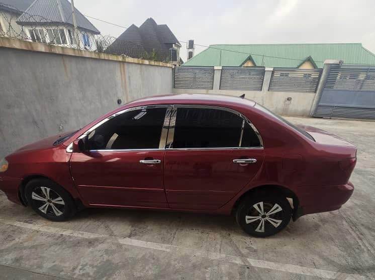 A picture of Toyota Corolla 2003