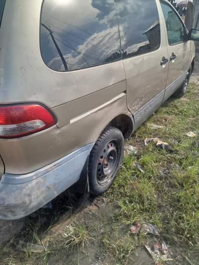 A picture of First body Toyota sienna location rivers state