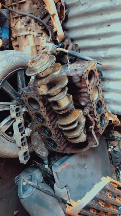 A picture of ENGINE YA 1VD