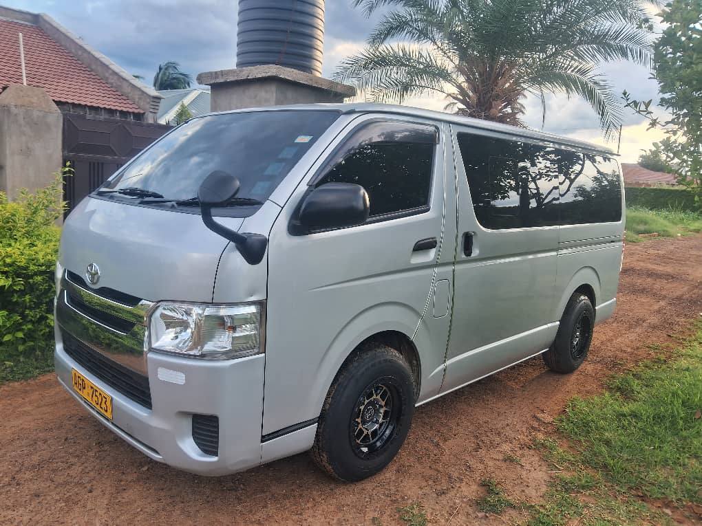 used toyota hiace