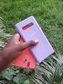 A picture of Samsung s10 bado mpya gb128 ram8 bei 360k tu pga