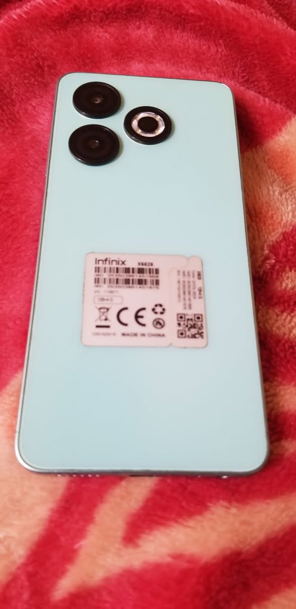 A picture of INFINIX SMART 8PRO