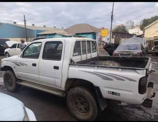 used toyota hilux