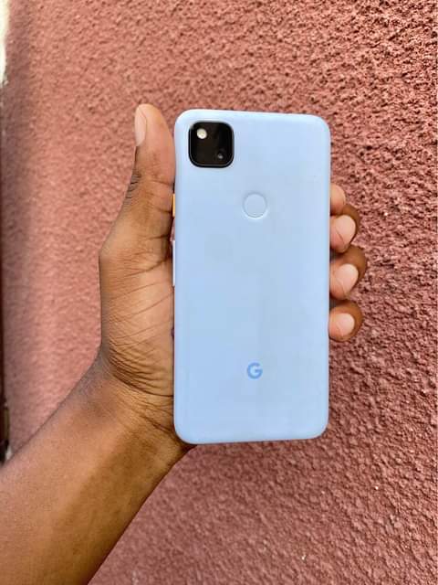 A picture of Google PixeL 4a 128GB