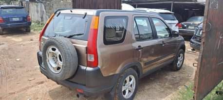 A picture of Honda CRV 04