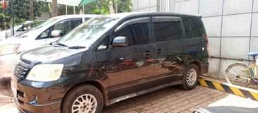 A picture of Toyota noah