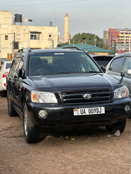 A picture of Toyota Kluger 33M 0705176582