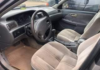 A picture of 2001 Toyota Camry LE