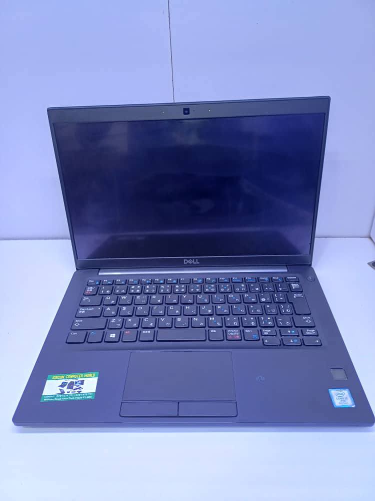 A picture of Dell latitude 7390