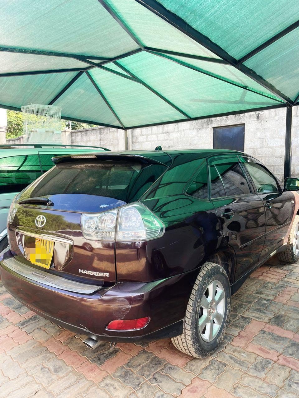A picture of Toyota harrier 20m