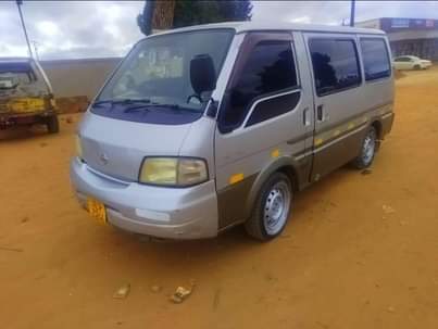 nissan vanette