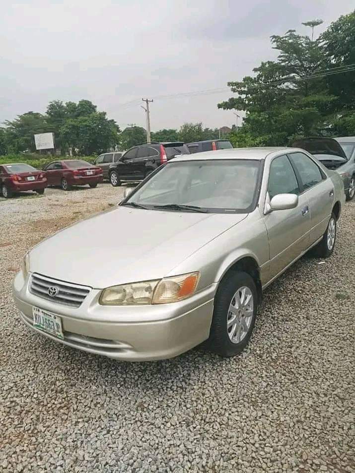 A picture of ENVELOPE CAMRY