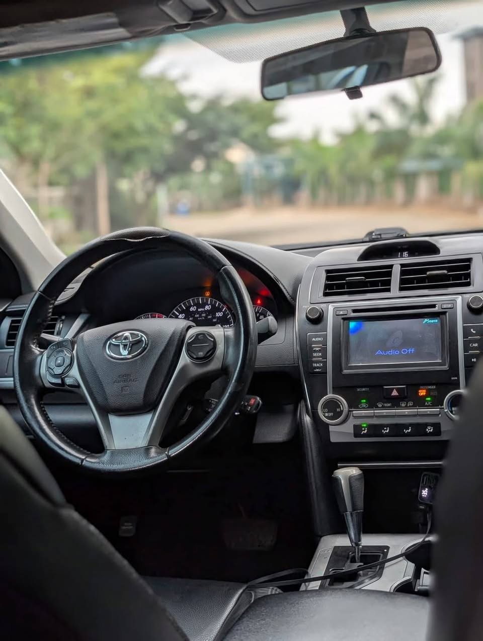 A picture of MEGA DISTRESS FOREIGN USE TOYOTA CAMRY SE 2013 MODEL V4