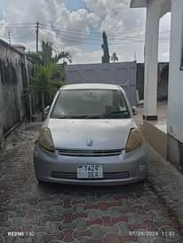 A picture of Toyota passo 2005 model for sell