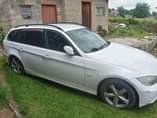 A picture of Selling BMW E90 and Extrail SUV