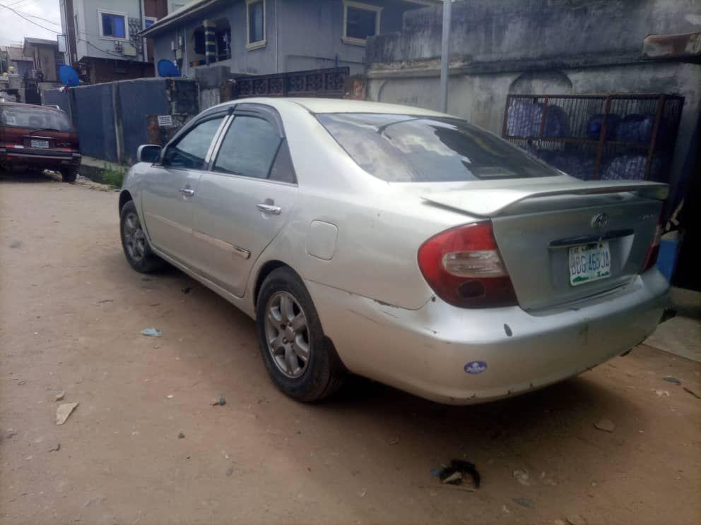 A picture of 2003 Awoof Toyota Camry