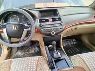 A picture of Honda Accord 2010