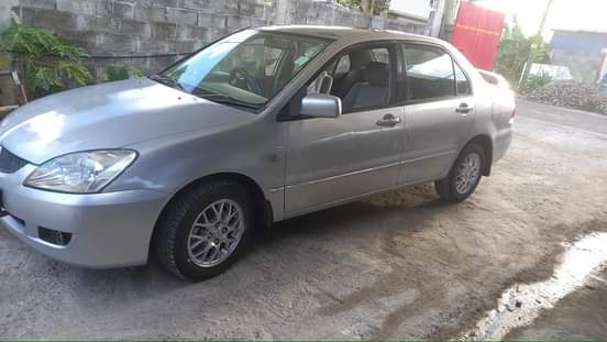 mitsubishi lancer