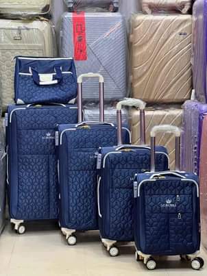 A picture of 234 08136386762 Lc Royal By 5