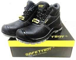 A picture of Safety boots safety shoes heavy duty 