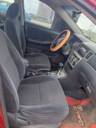 A picture of 2004 Toyota Corolla s 09075915852