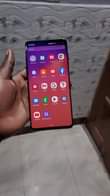 A picture of Samsung s10