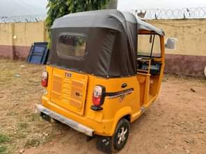 A picture of Another one is here very clean and in perfect condition