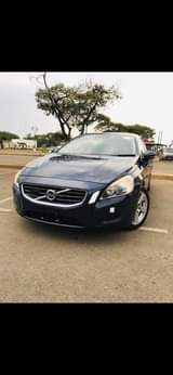 classifieds/cars volvo