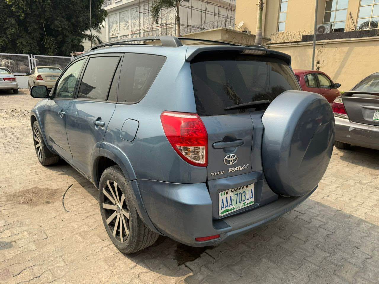 A picture of Toyota rav4 2007 Less that a year Registered 5 months