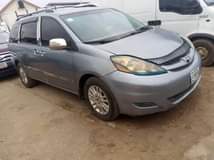 A picture of 2007 Toyota Sienna