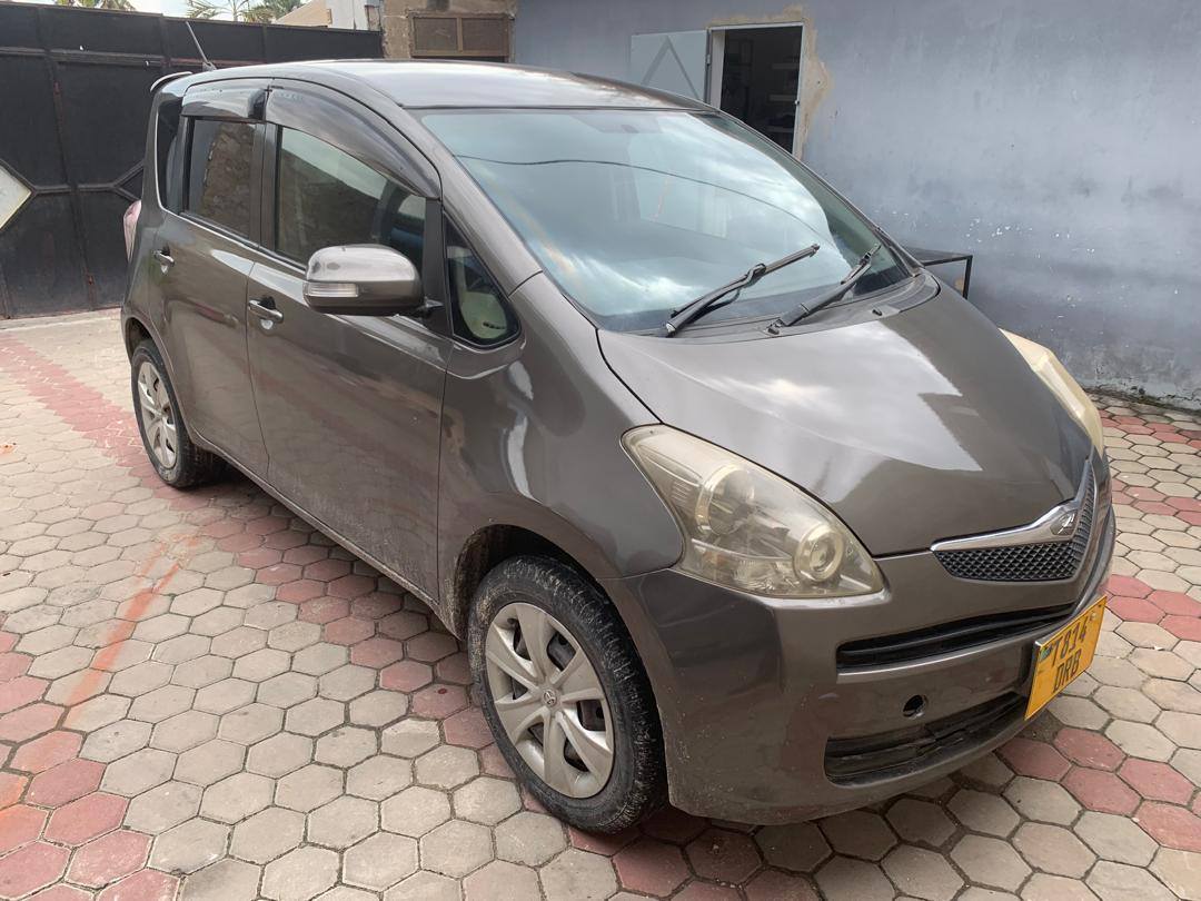A picture of TOYOTA RACTIS BEI MIL 10079 2198 402 069 9201 261