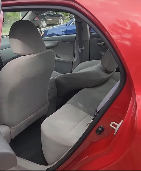A picture of Foreign used TOYOTA CAMRY 2010